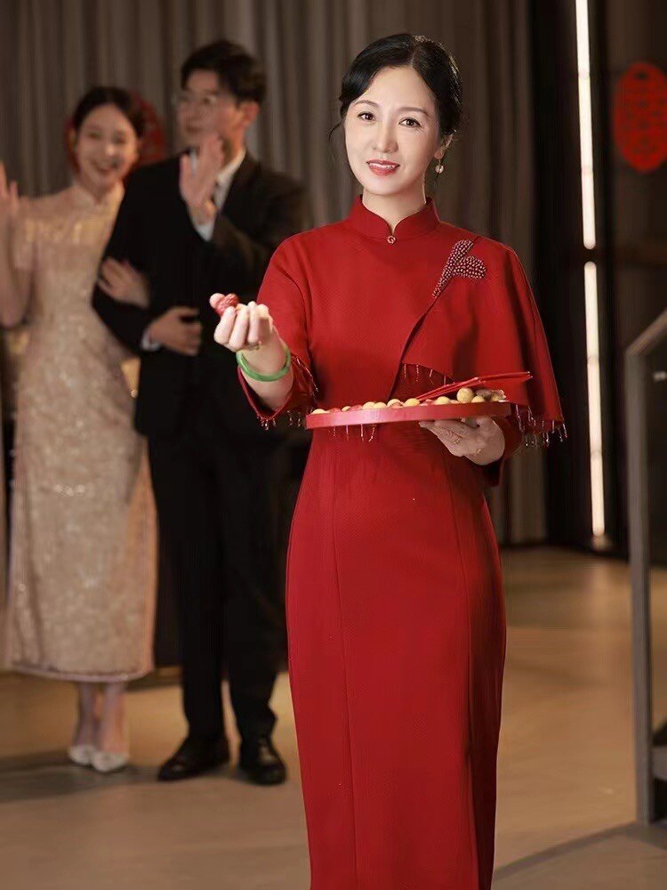 2023年春秋妈妈婚礼服旗袍年轻喜婆婆气质短袖改良旗袍气质礼服裙图片
