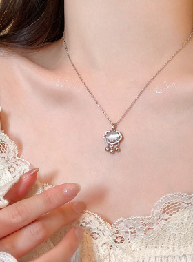 日韩风蝴蝶结合金镀银锁骨链女