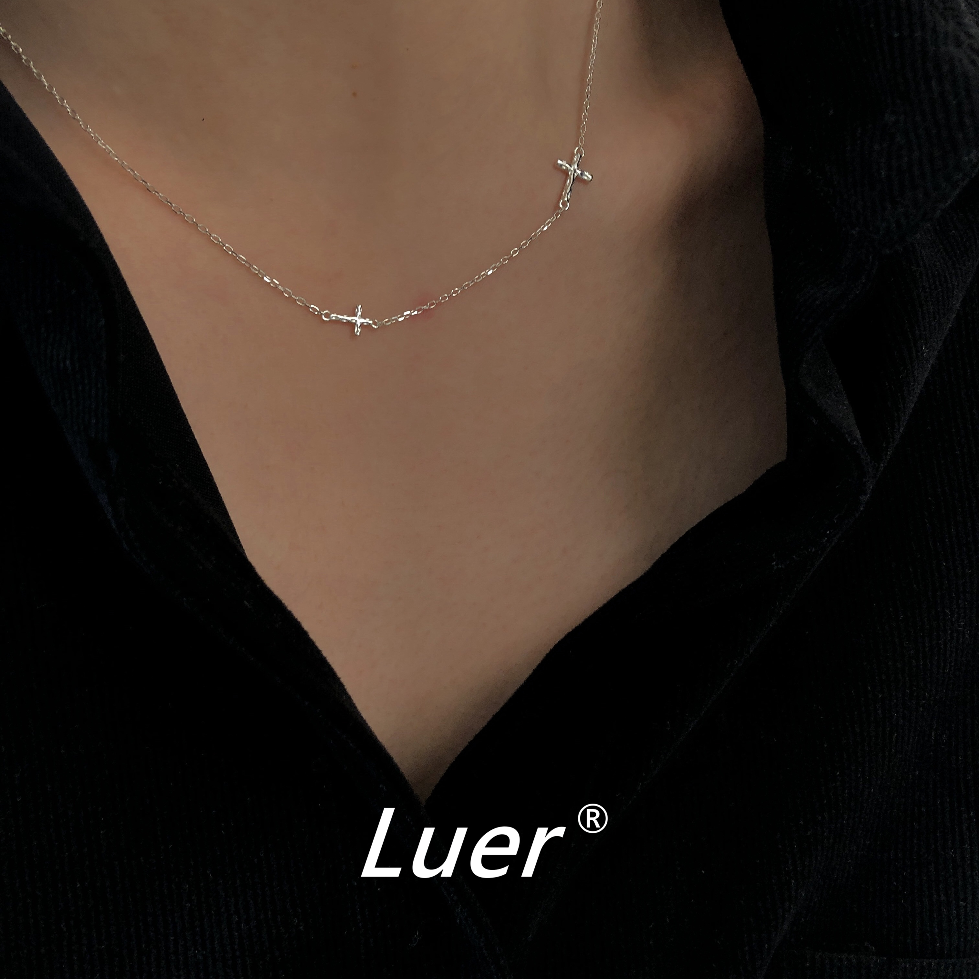 925银项链银锁骨链迷你十字架