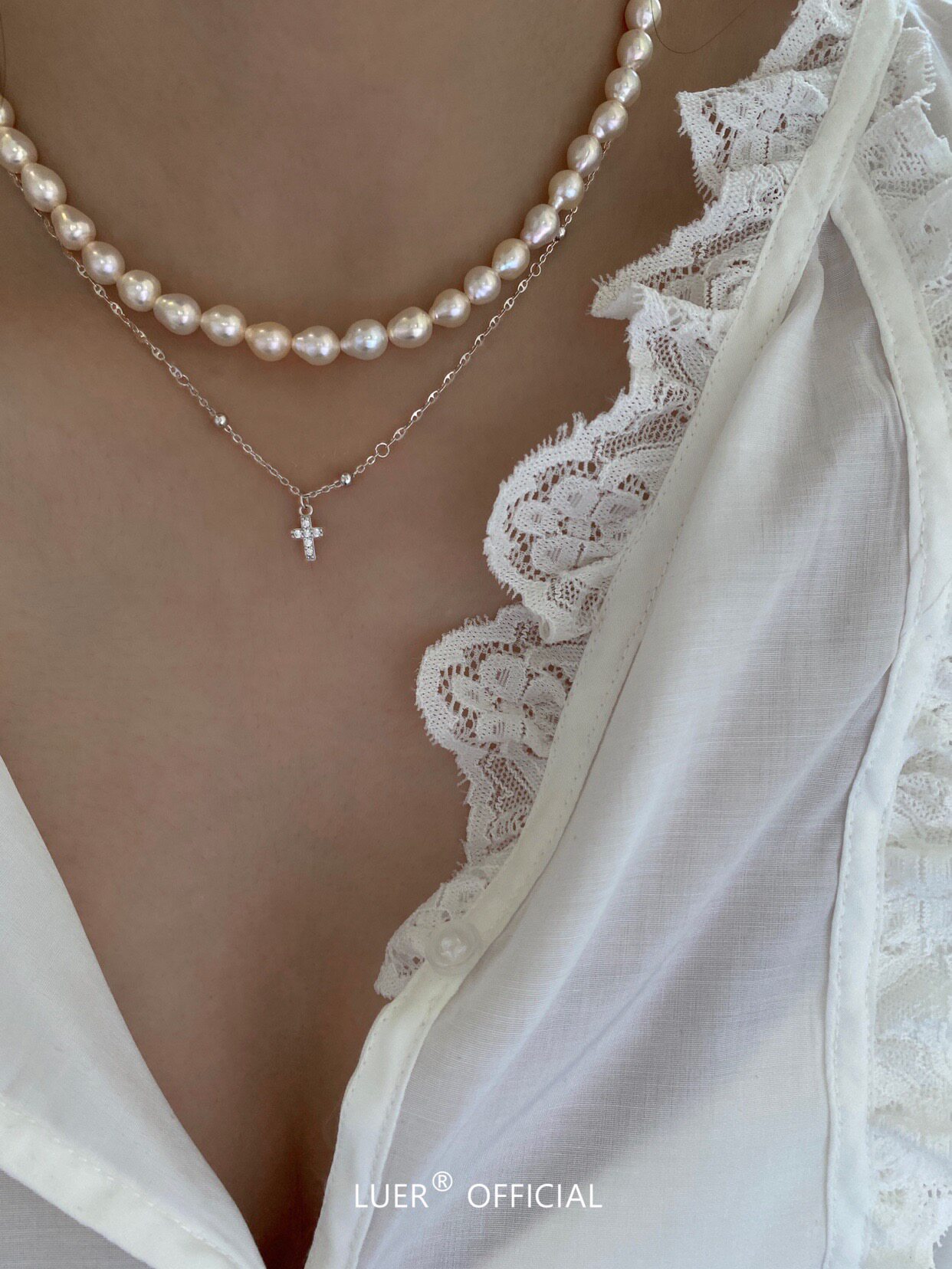 퇴색하지 않는 매우 좋은 이탈리아 수입 핸드 스티치 다이아몬드 크로스