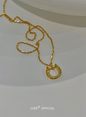 简约轻奢大牌感马蹄镶钻吊坠通体纯银项链小众锁骨链高级