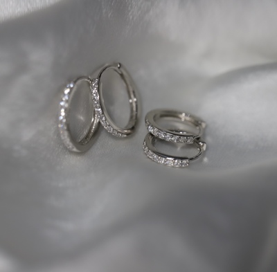推！通体纯银不褪色轻奢满钻通勤耳扣简约气质养耳耳环百搭高级感