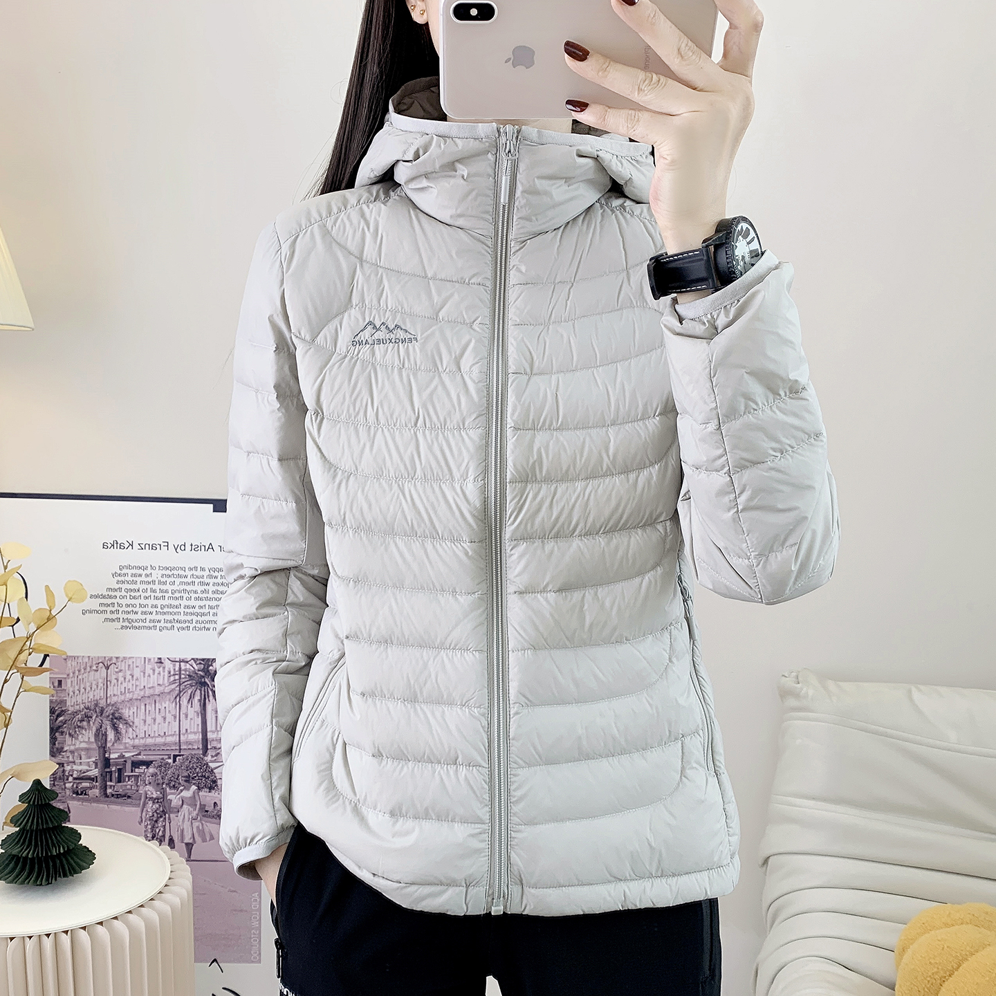 短款连帽保暖女排骨羽绒服90鸭绒
