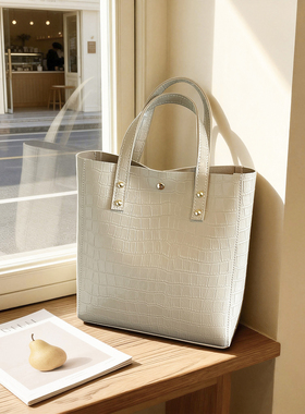 2025新款时尚百搭鳄鱼纹托特包女通勤百搭单肩手提包时尚大容量