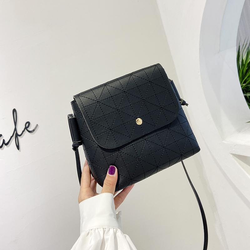 2025新款菱格纹小方包