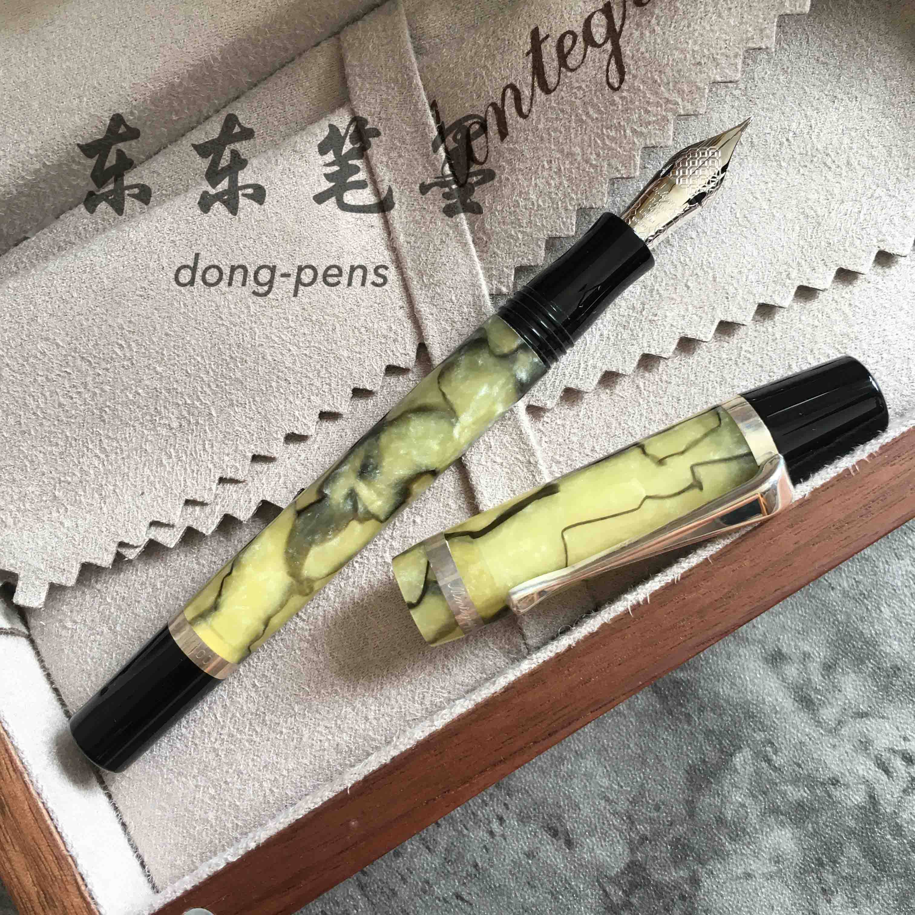 意大利万特佳纯银弹性尖限量钢笔
