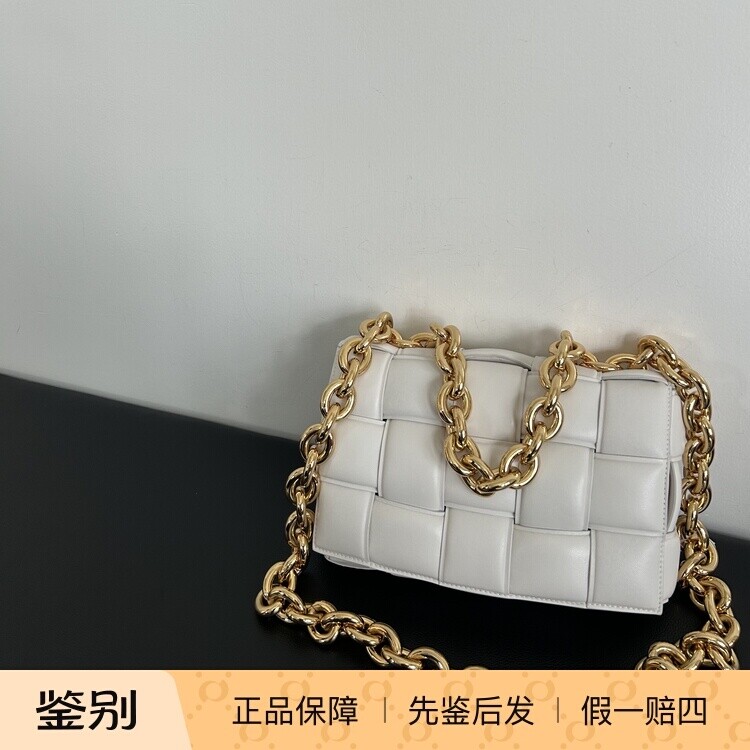 bv白色编织十五格链条包