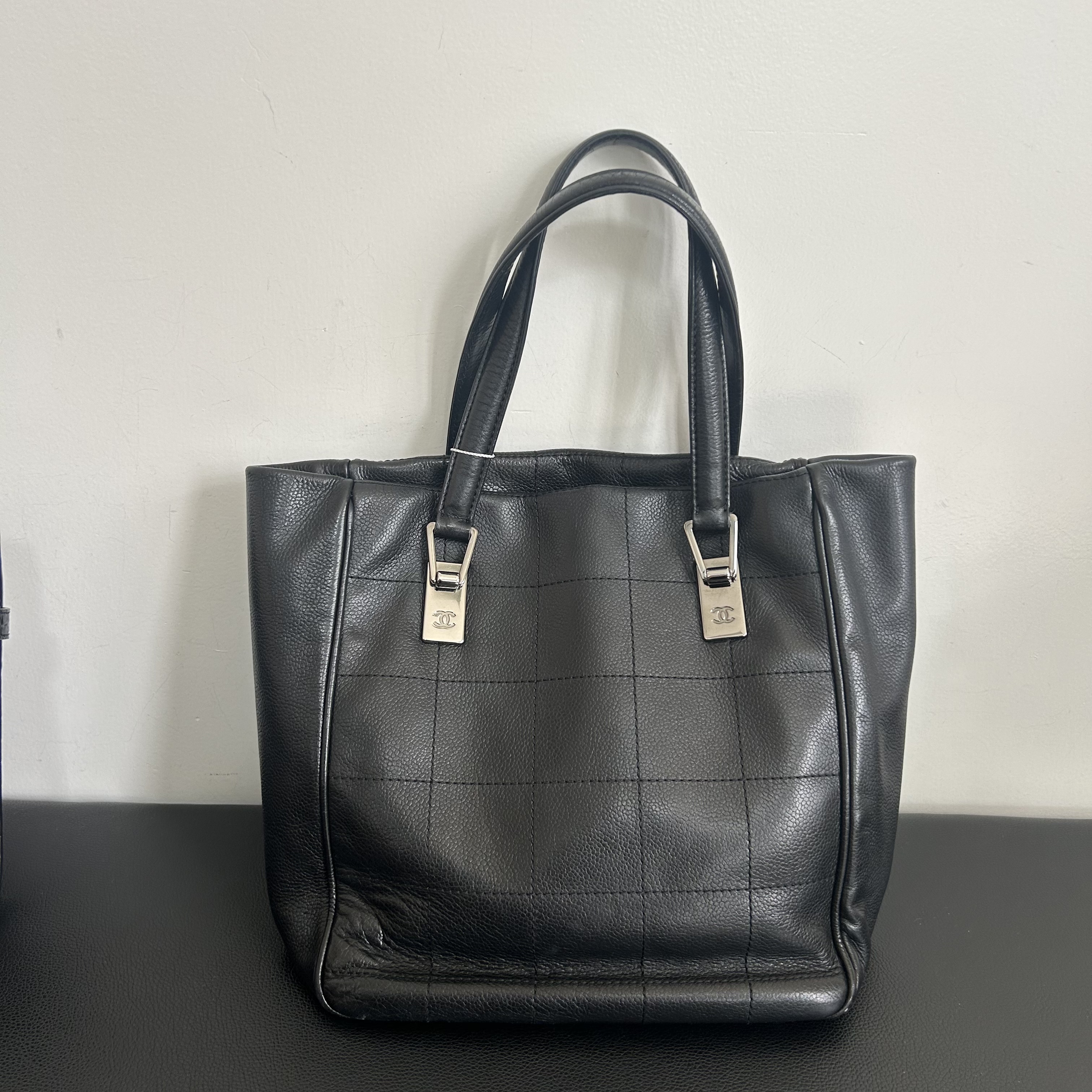 Chanel中古黑银冰格手提托特包