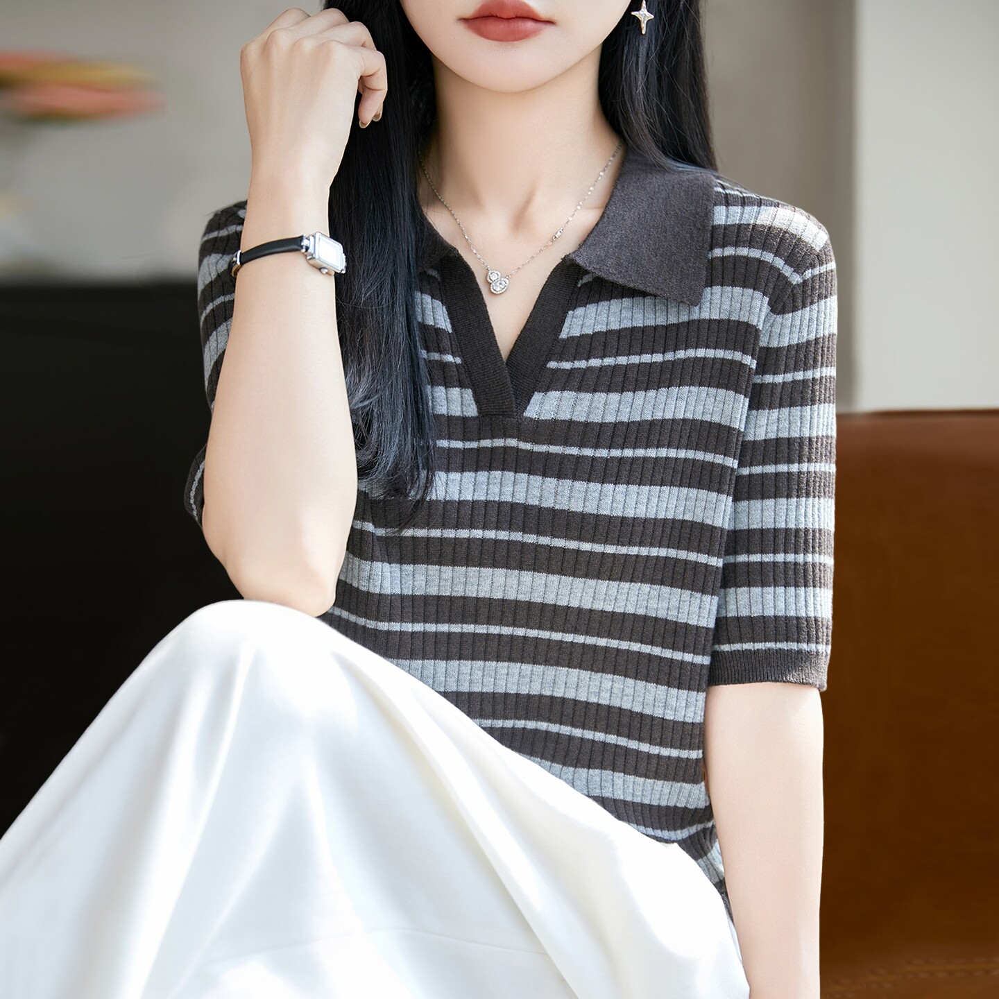 V领条纹针织短袖t恤女夏季薄款冰丝针织衫大码女装上衣