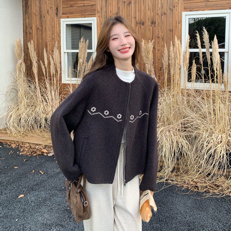 复古刺绣双面呢短款外套女秋冬圆领拉链宽松小个子羊毛呢大衣