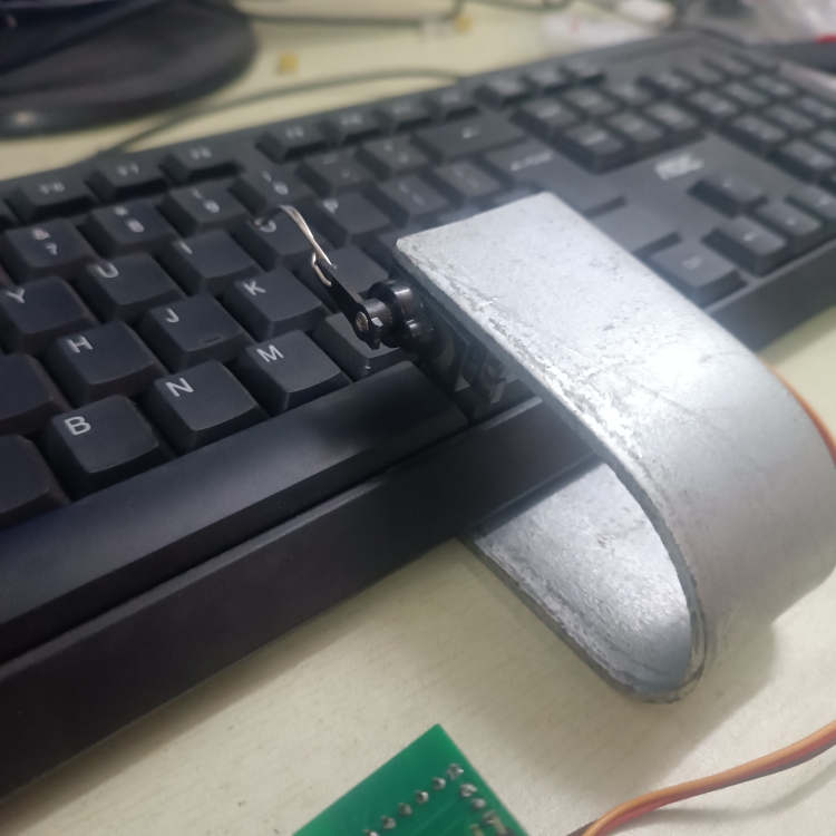 电脑键盘点击器按键鼠标连点器自动游戏物理天堂挂机神器