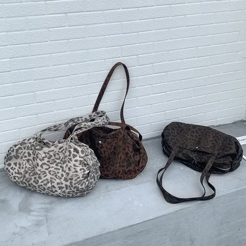 2025新款高级感大容量单肩包女