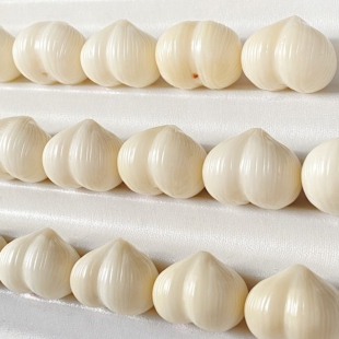 天然象牙果雕刻可爱屁桃diy手工配饰散珠手捻手把件菩提手持