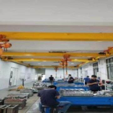 惠州东莞PLC红外线探测精准定位悬臂单梁双梁龙门东莞惠州起重机