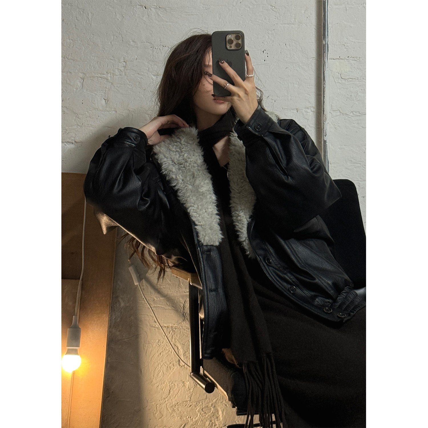 toojoys黑色环保皮草毛领皮外套