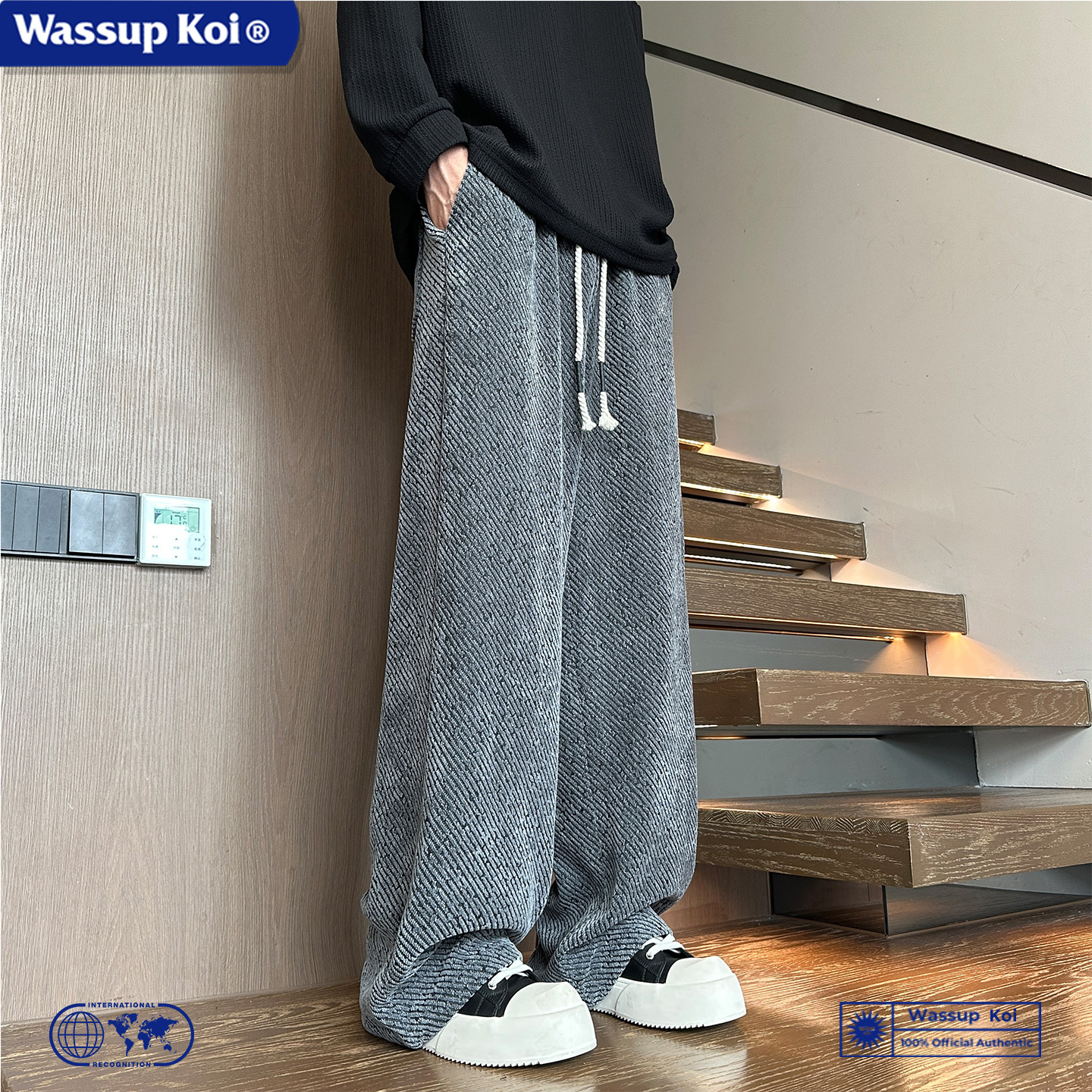 WASSUPKOI斜条纹肌理感垂感卫裤