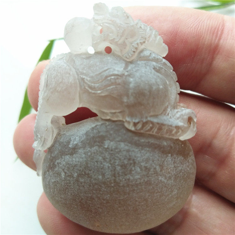 天然发晶麒麟吊坠幽灵景石吉祥瑞兽龙之子磨砂款挂坠送朋友送家人