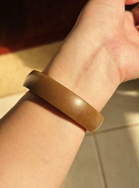 新疆和田玉红糖手镯弧顶方镯型