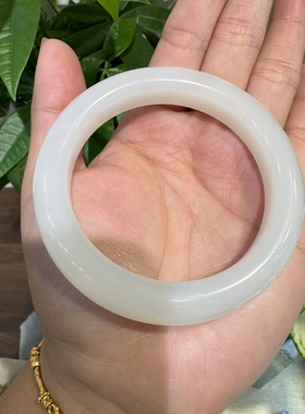 新疆和田玉羊脂白玉手镯56圈口泥鳅背油润细腻