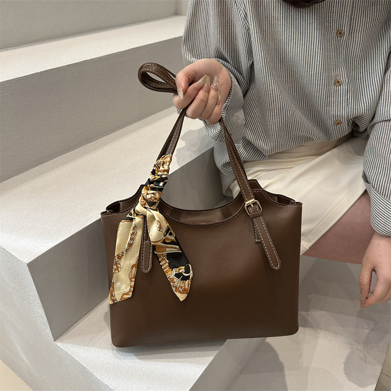 包包女式2025新款女包夏复古通勤腋下单肩包大容量时尚流行托特包,箱包皮具/热销女包/男包,托特包,淘宝优惠券,粉丝福利购,淘宝优惠卷