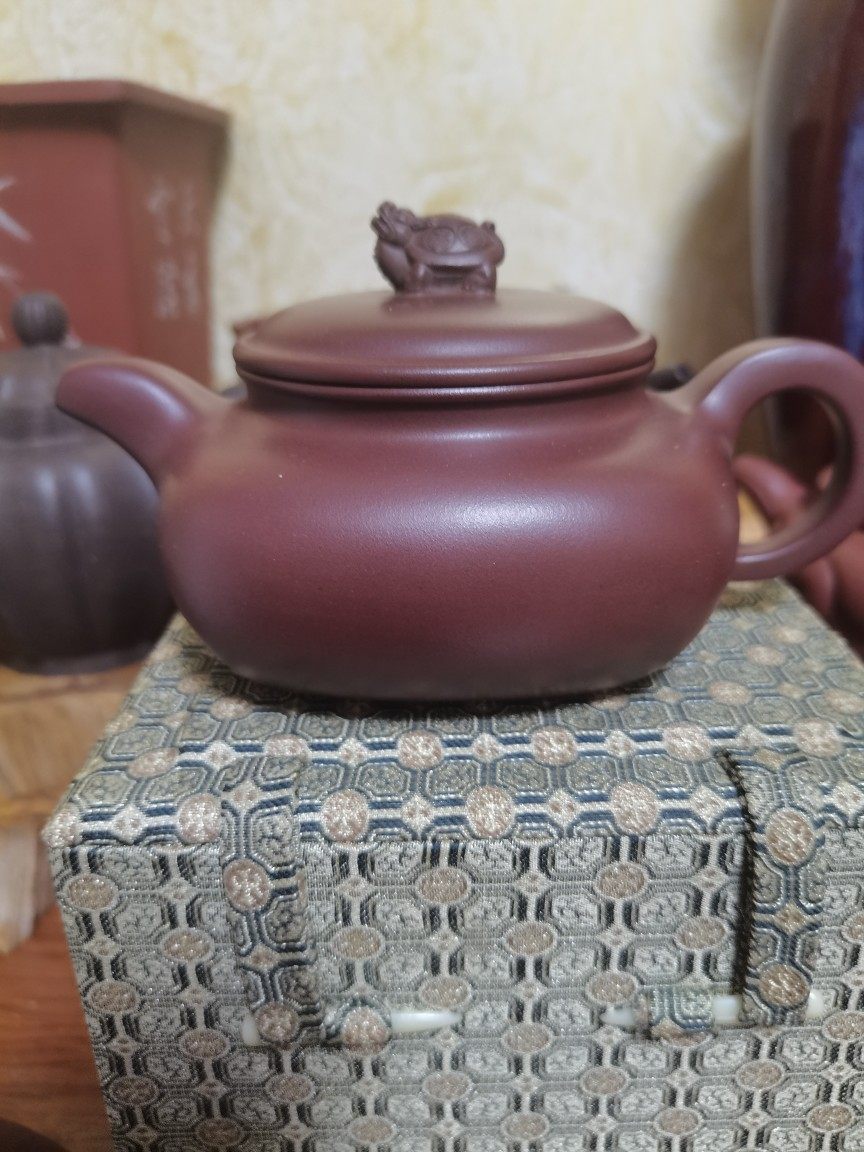 国髙邵立平制作的原矿纯手工紫砂壶