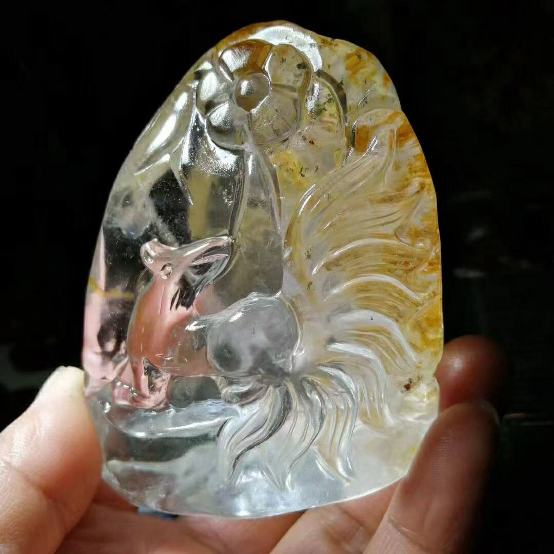 天然水晶内含少许绿幽灵水晶背部洒金皮原石