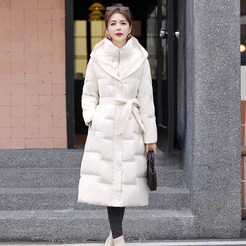 白鸭绒女中长款保暖显瘦羽绒服