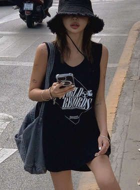 韩国代购y-gee夏款黑色字母印花无袖T恤宽松大背心女中长款通用版