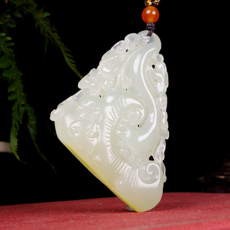 人生如意 精品和田玉挂件冰底起荧光油润如意吊坠挂件 重36.37克