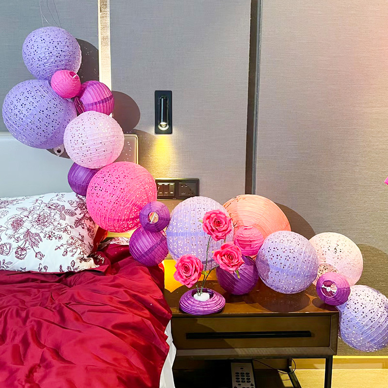 结婚婚房床头灯笼装饰