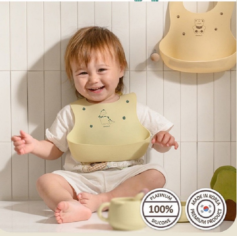 防水硅胶立体围兜食饭兜吃饭围