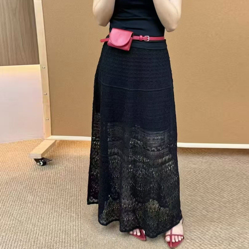 欧洲站2026春季黑色唯美垂感针织半身裙高腰显瘦镂空A字气质长裙