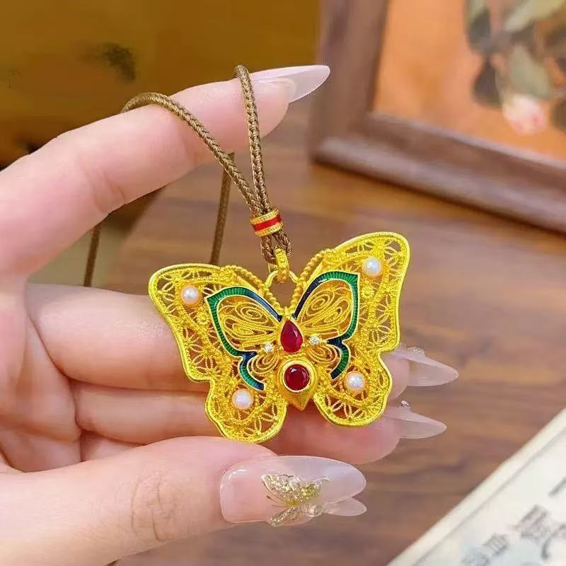 玲珑花蝶沙金吊坠项链仿珍珠黄金色珐琅彩故宫宫廷风新中式毛衣链