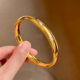 亮面泥鳅背沙金素圈手镯光面仿真黄金色实心镯子结婚婚嫁手环女款