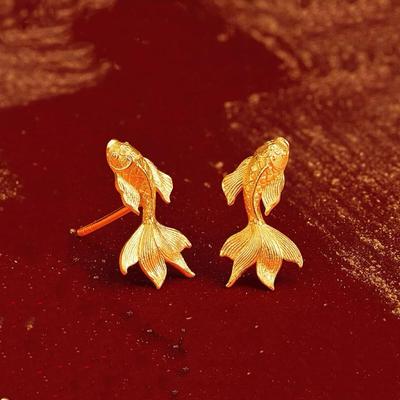 古法金色幸运鲤鱼耳钉
