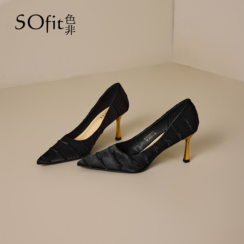 色非法式褶皱高跟鞋女2026新款尖头细跟绝美名媛配裙子高级感单鞋
