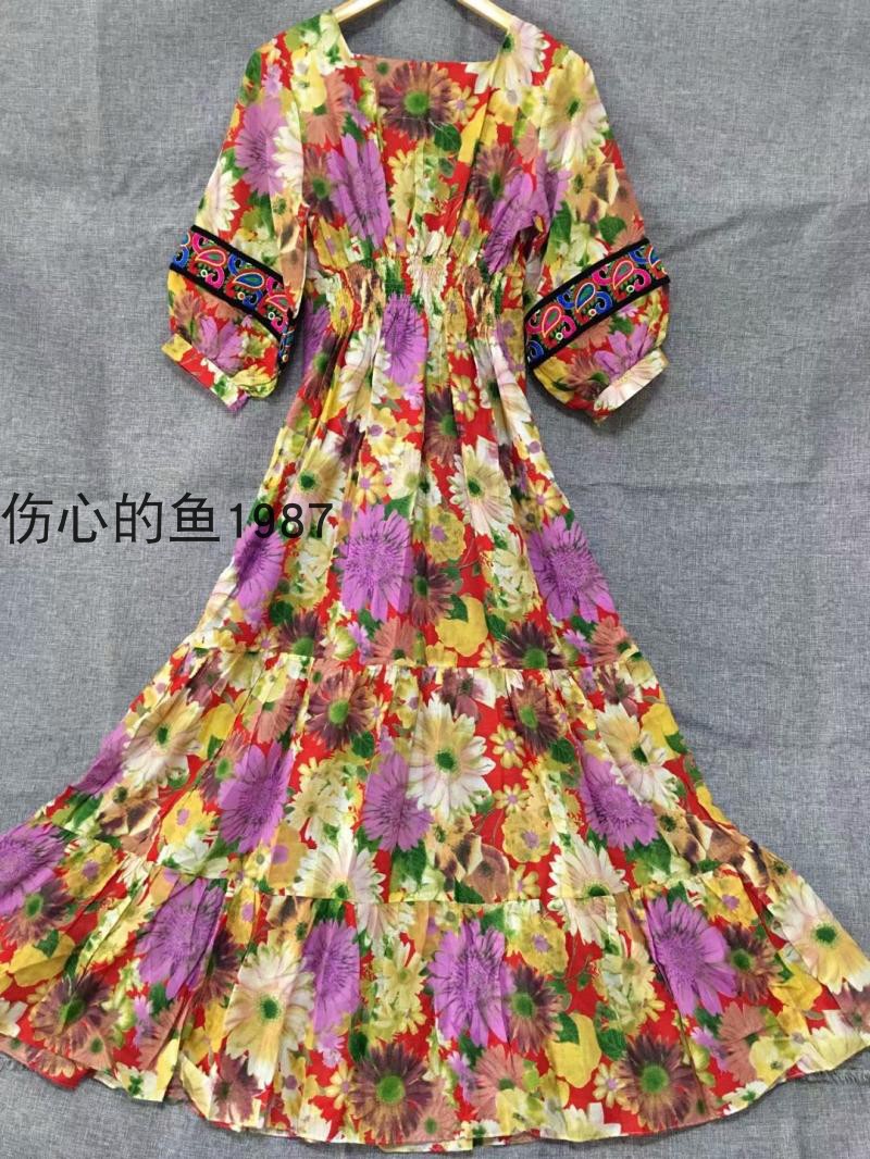 泰国印花连衣裙 泡泡袖 长袖 大花朵 修身 长裙子