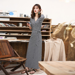 DVF2026 显瘦黑白印花V领裹身裙收腰气质连衣裙女PG 欧美新品 修身