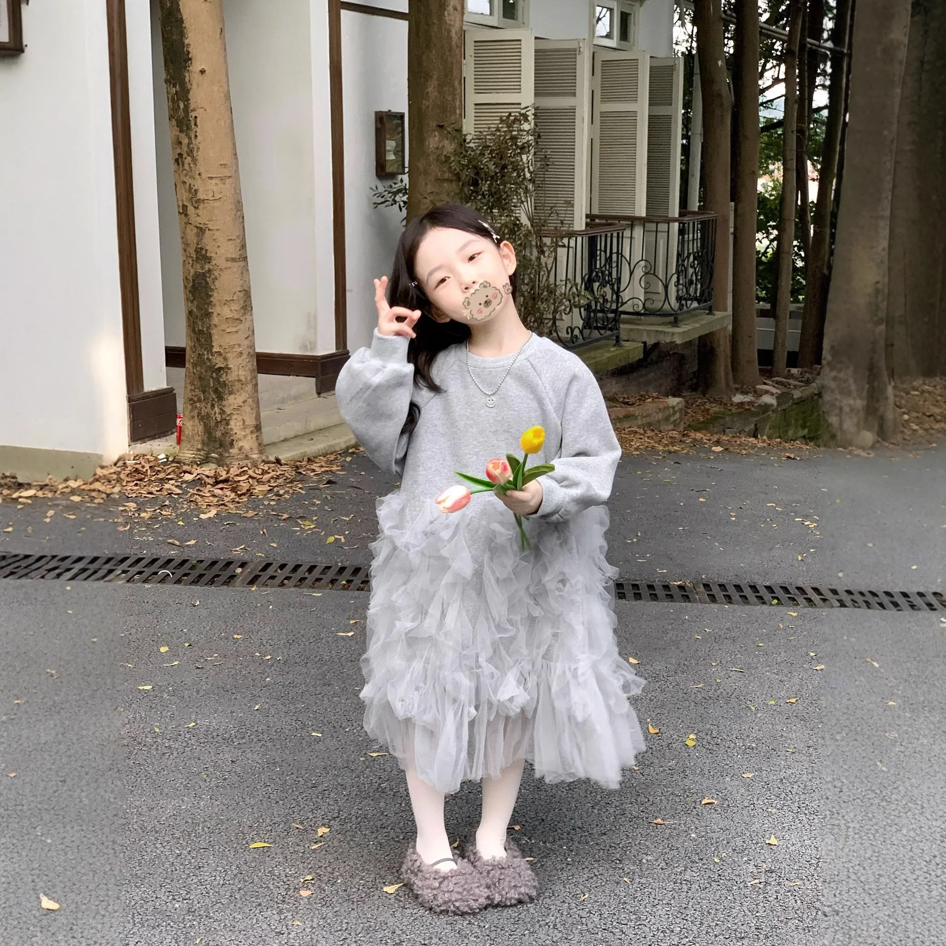 女童洋气时髦灰色卫衣裙2025春秋韩版中小童宝宝拼接纱裙连衣裙