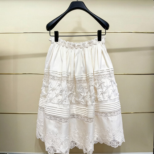 省现货正品25冬洛可可绣花缎面半裙LF25D51SS116-250
