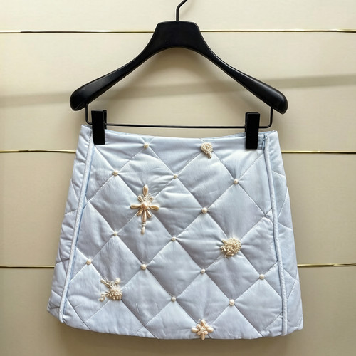 芗现货正品24冬浅蓝色钉珠半裙LF24D51MS349-240