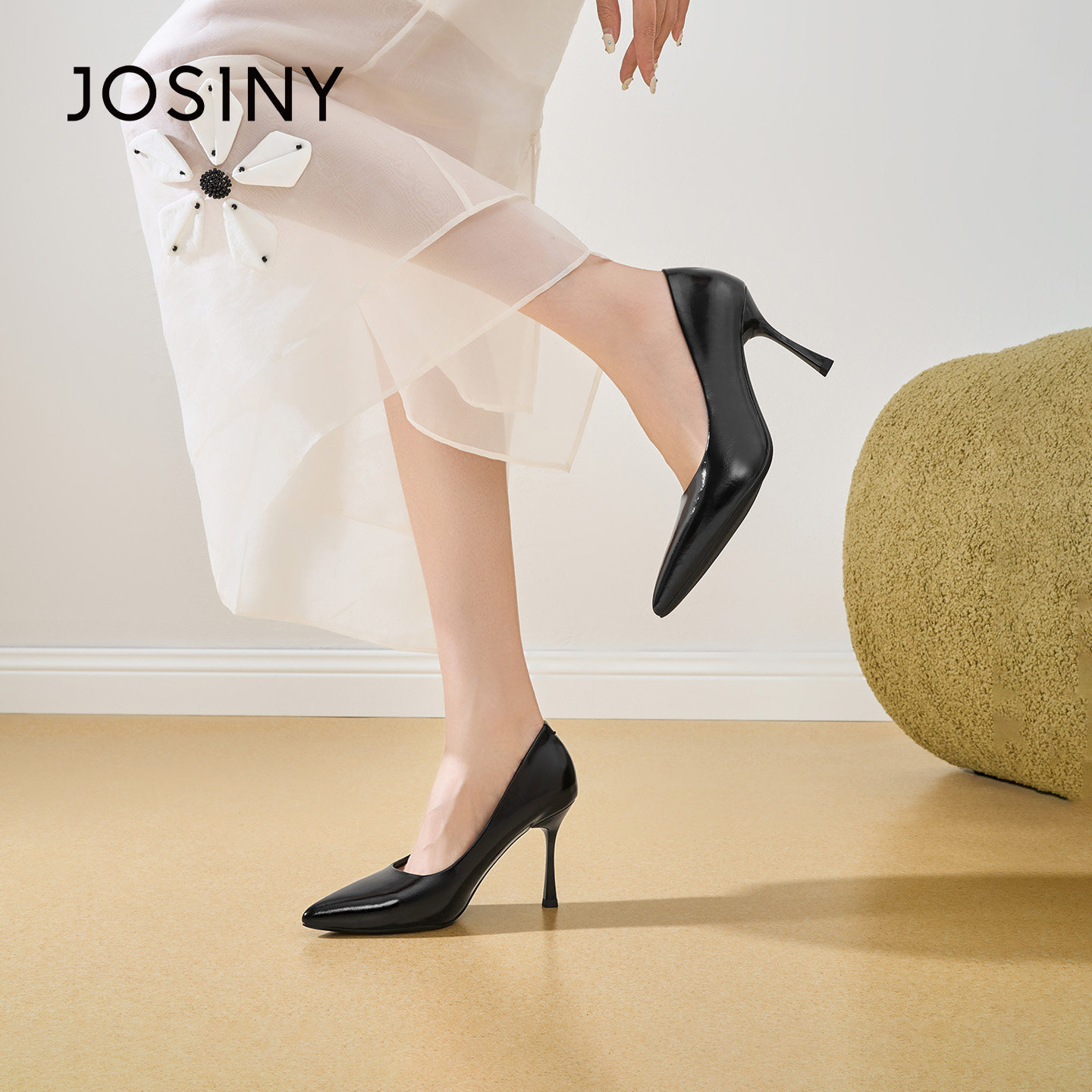 卓诗尼高跟鞋女细跟2025新款御姐风尖头气质职业礼仪配裙鞋