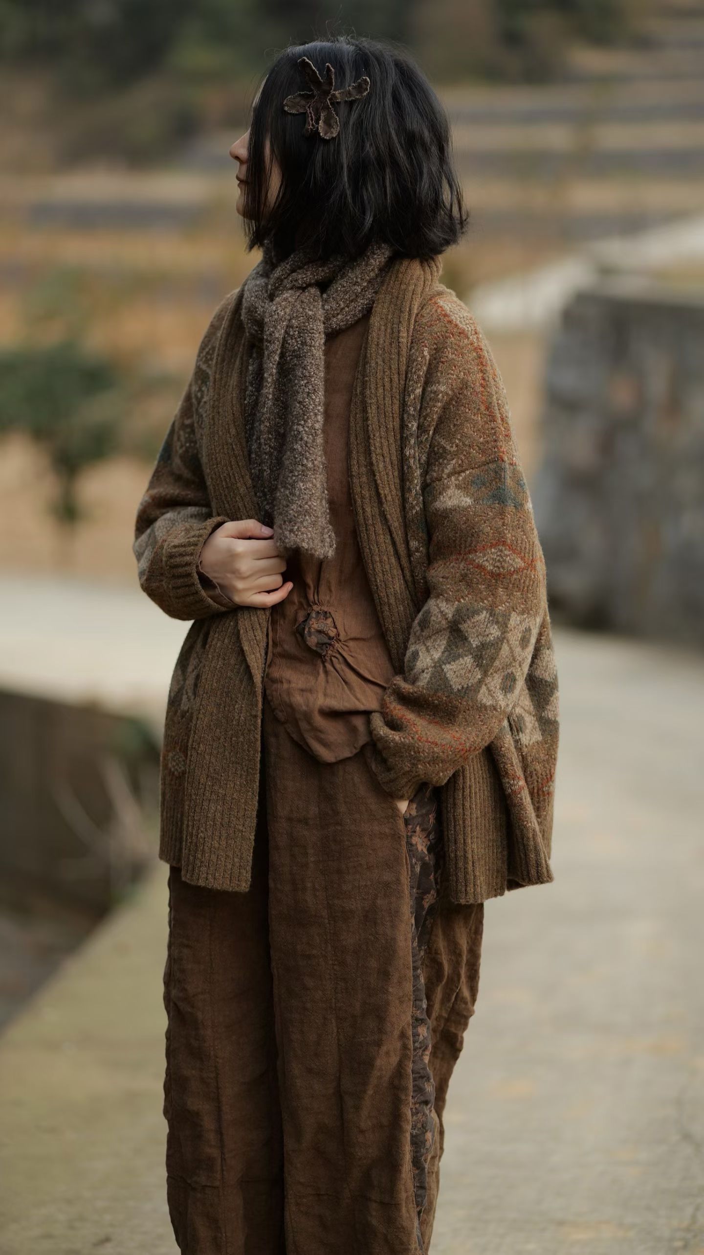 衣诗里M1519康赛妮夹花圈圈纱开衫外套