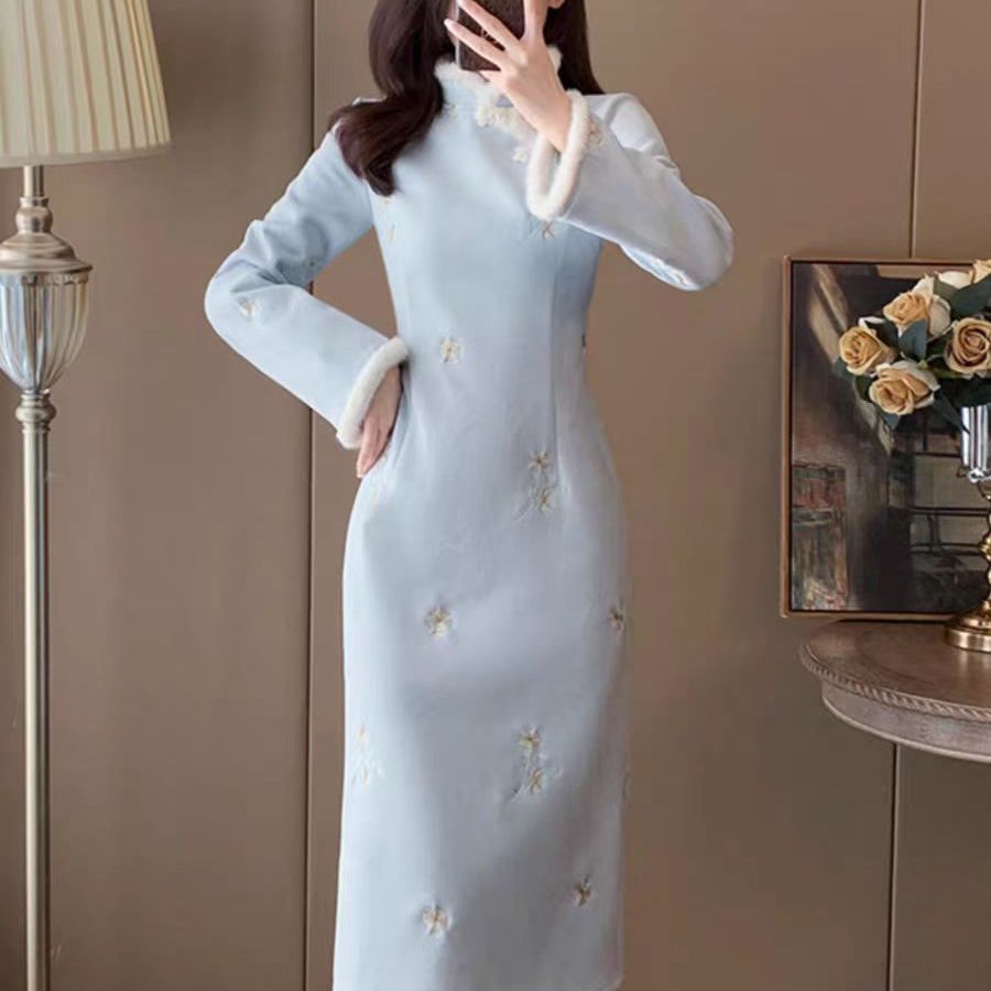 新中式国风连衣裙秋冬旗袍加绒加厚绝美气质碎花显瘦遮肉复古长裙