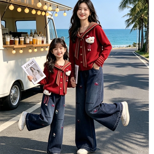 网红母女装秋季红色海军领卡通针织开衫刺绣阔腿牛仔裤洋气套装潮