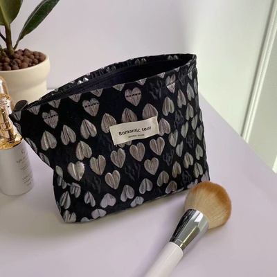 爱心化妆包收纳袋大小号