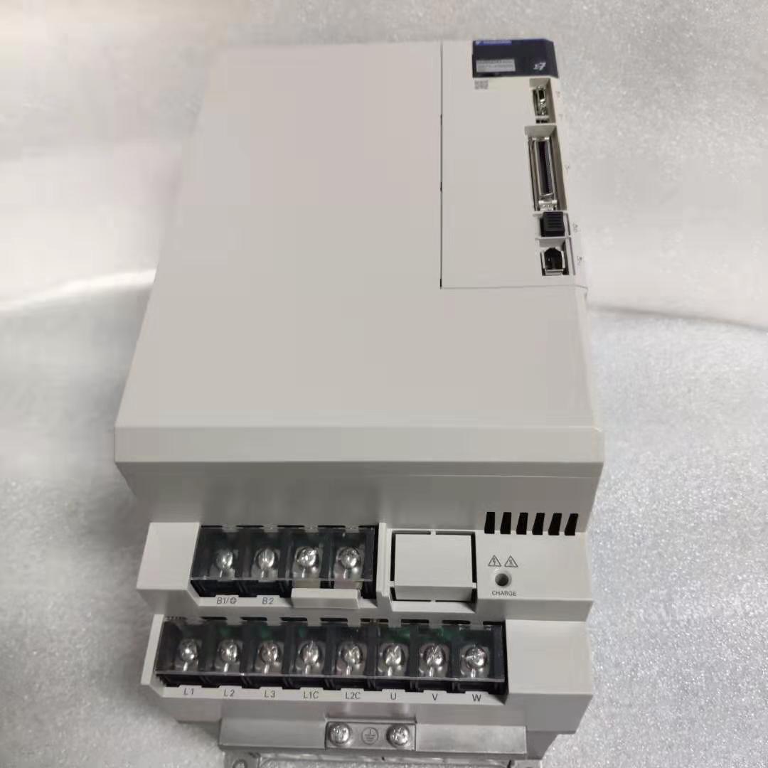 SGD7S-470A00B202  SGM7G-55AFC61 伺服 5.5KW电机YASKAWA/安川