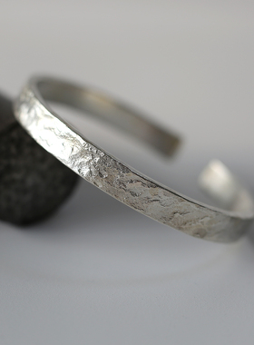 手打石纹肌理纯银复古银手镯
