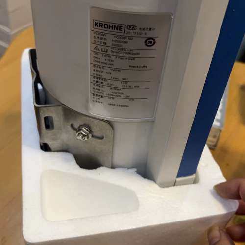 IFC300W，科隆电磁流量计转换器，带包装盒，年份