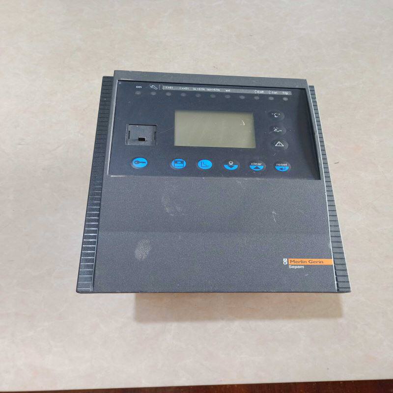 Sepam保护装置MES114 59646 S10UDXXXJXXXNT 59607实图